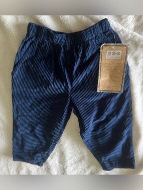 NWT Tumbleweed Toddler Boys Navy Blue Elastic Waist Corduroy Pants Size 4